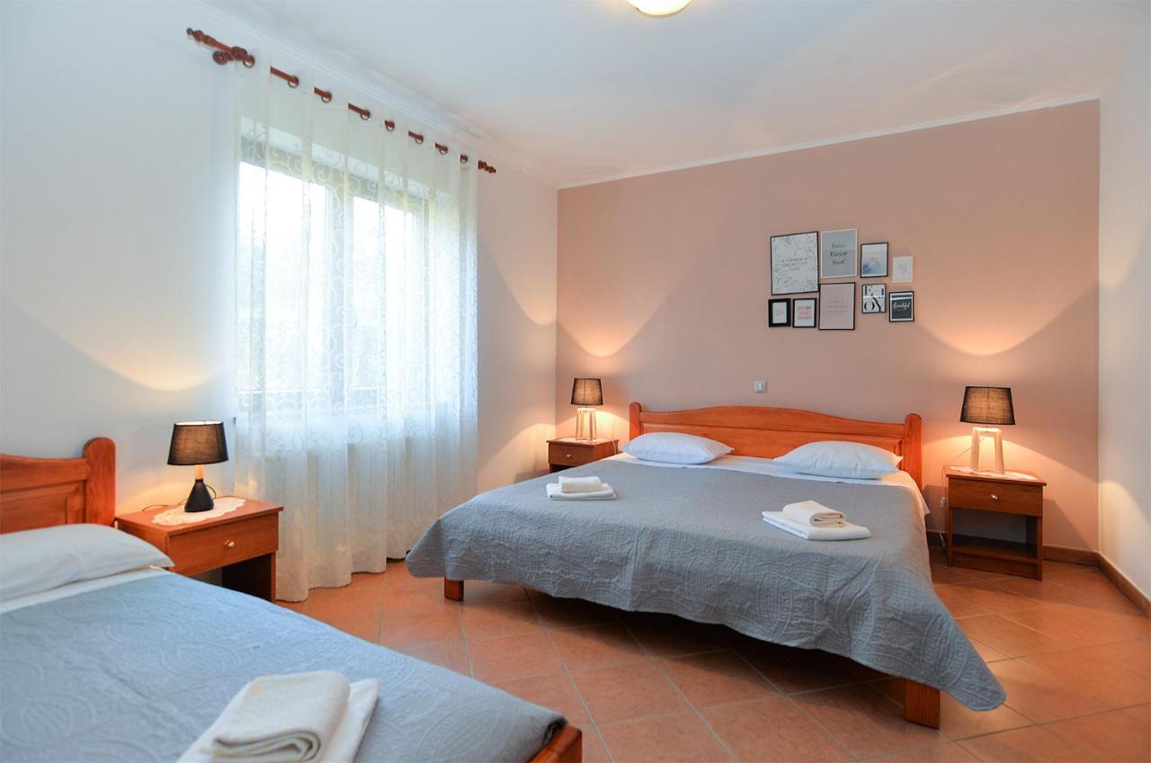 Apartments Marija 1089 ポレッチ エクステリア 写真