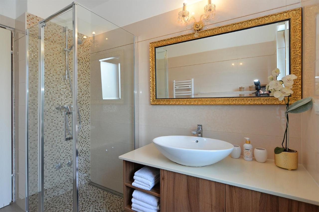 Apartments Marija 1089 ポレッチ エクステリア 写真